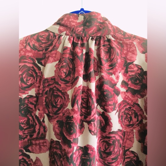 Kristin Davis Flower Blow Shirt - Picture 2 of 10